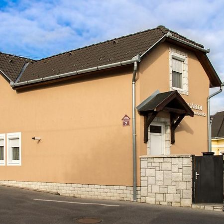 Gardi Apartman Szekszard Luaran gambar