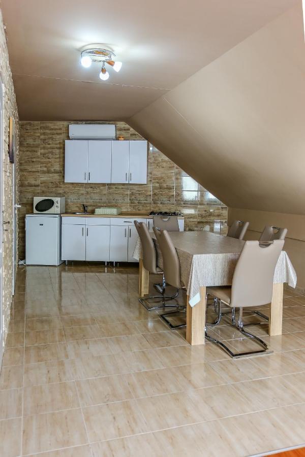 Gardi Apartman Szekszard Luaran gambar