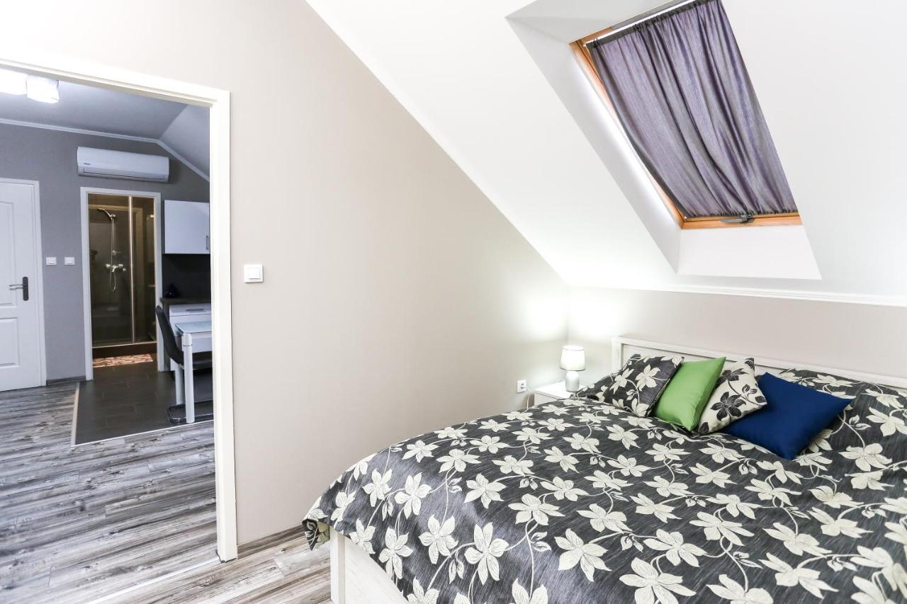Gardi Apartman Szekszard Luaran gambar