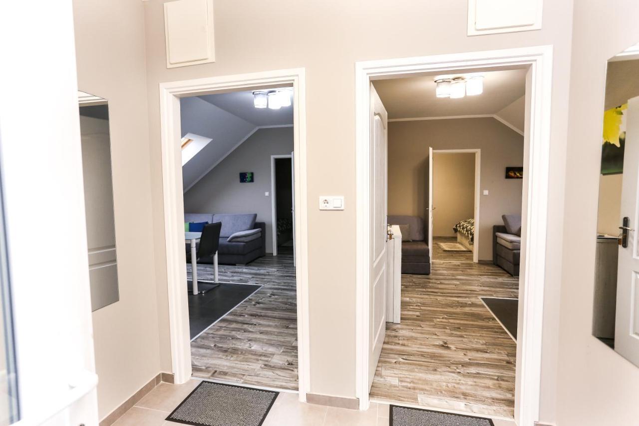 Gardi Apartman Szekszard Luaran gambar