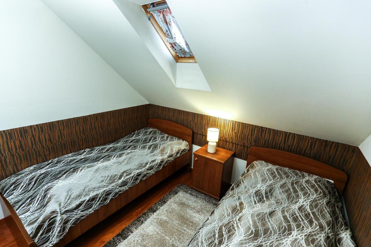 Gardi Apartman Szekszard Luaran gambar