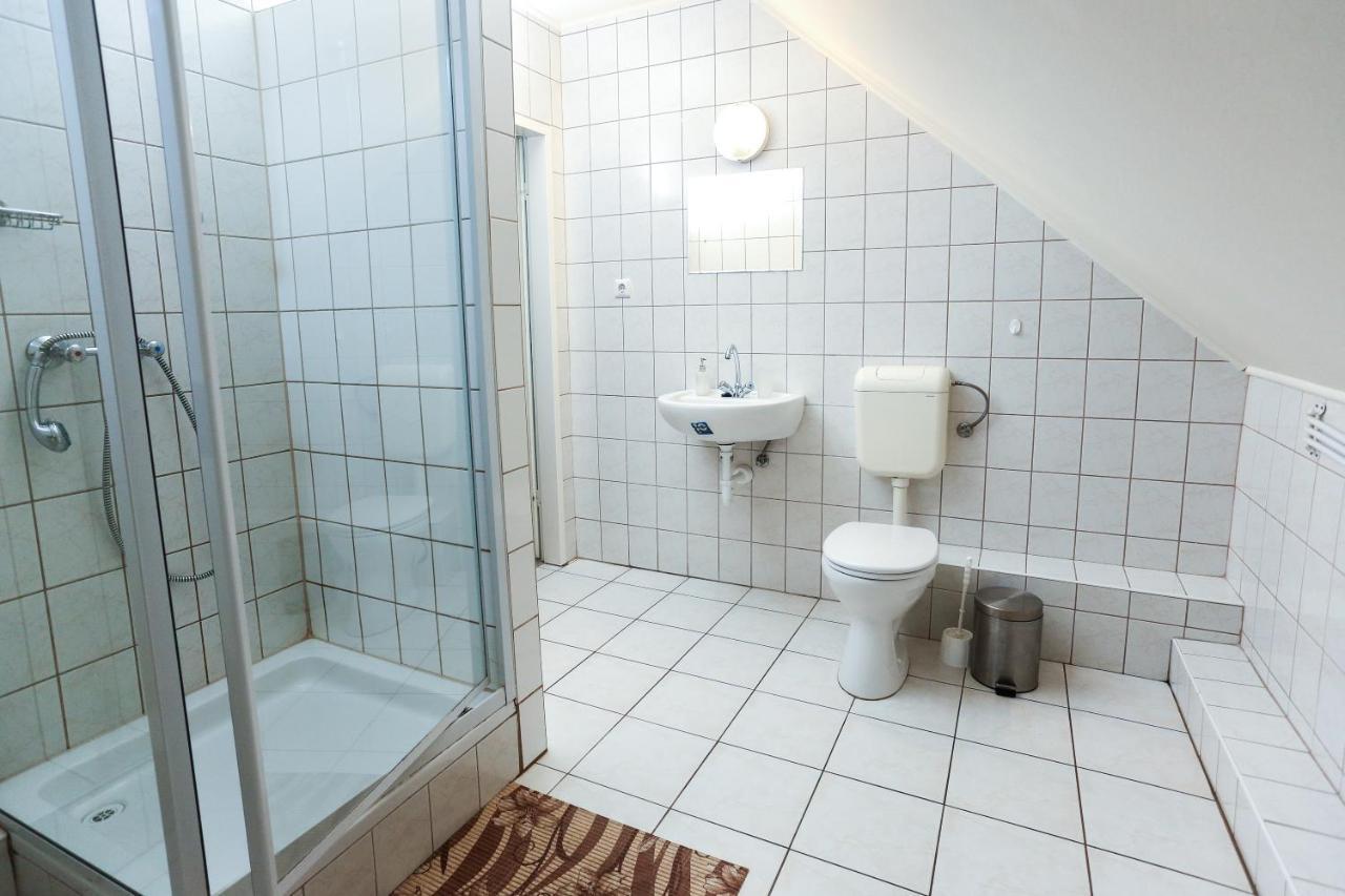 Gardi Apartman Szekszard Luaran gambar