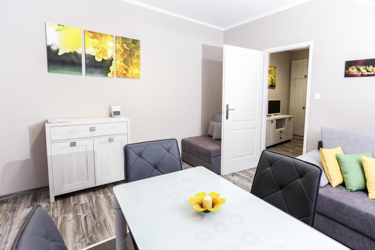 Gardi Apartman Szekszard Luaran gambar